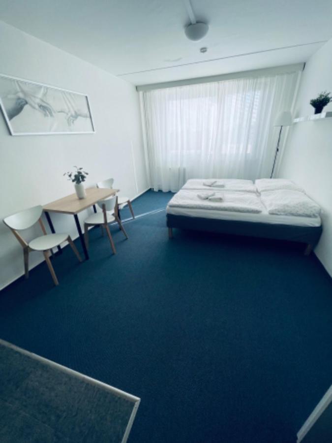 Apartmany Bryksova Prague Luaran gambar
