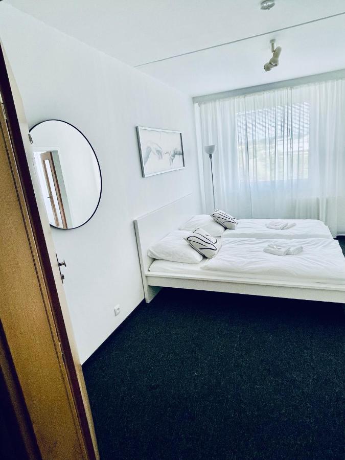 Apartmany Bryksova Prague Luaran gambar