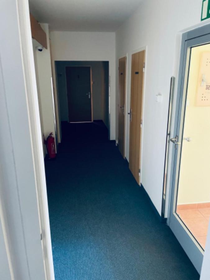 Apartmany Bryksova Prague Luaran gambar